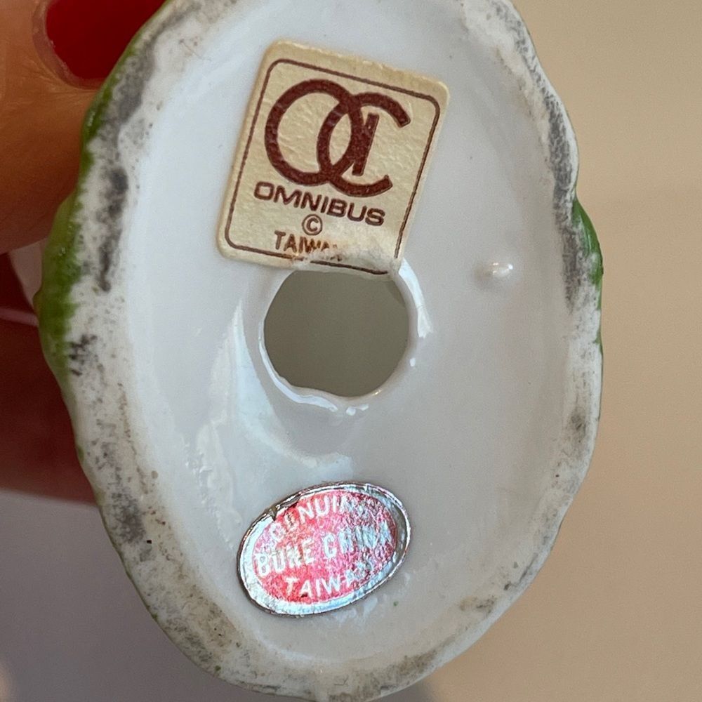 Set of 2 White Geese Bone China Vintage Omnibus. - Picture 11 of 13